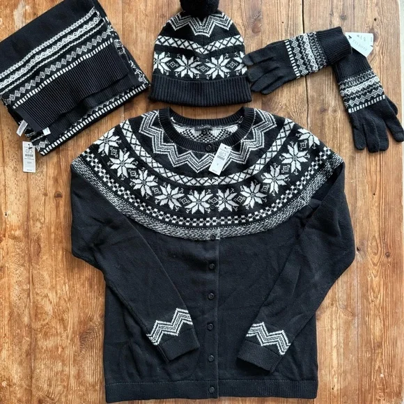 Talbots Women's Merry Fair Isle Scarf Black/White 6' x 10" NWT - Picture 4 of 5